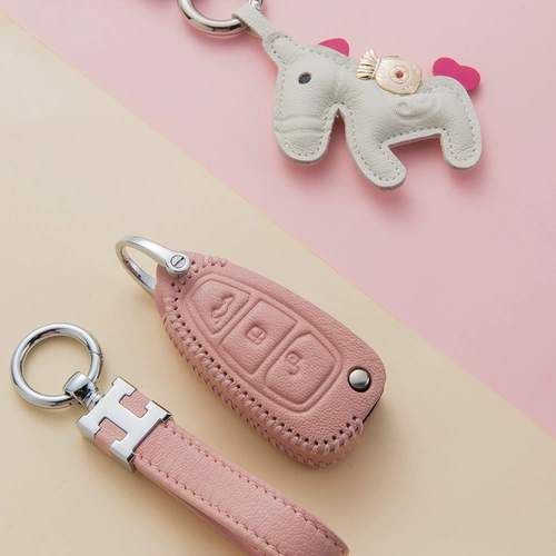 Подходит для Ford Fox Key Set Ferry Step Ferry Wing Car Car Girl Ruizhen Crummons
