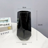 Керамическая бутылка в форме черного ромба