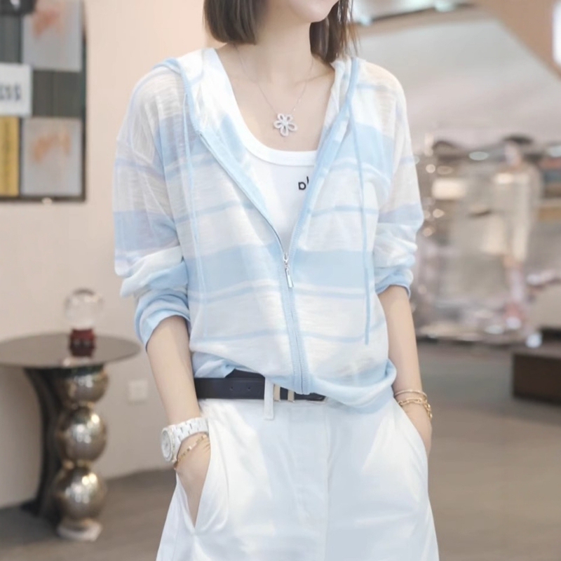 European Style Blue Striped Hooded Sun Protection Jacket for Women, Summer Ultra-Thin Hoodie, Casual Versatile Mask Air-Conditioning Shirt