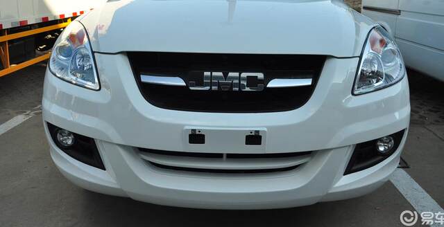 Suitable for Old Models of Jiangling Yuhu Front Bumper Pickup Trucks, Two-Wheel Drive and Four-Wheel Drive, Thickened and Painted Genuine Surround Kit