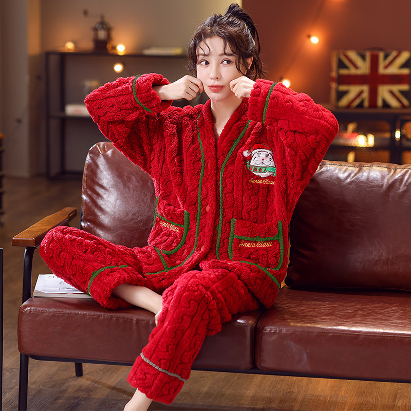 2026 Winter New Large Size Christmas Pajamas for Women, Thickened Coral Fleece, Red Bridal Homewear for New Year, Suitable for Wearing Outside 2026 Winter New Large Size Christmas Pajamas for Women, Thickened Coral Fleece, Red Bridal Homewear for New Year, Suitable for Wearing Outside