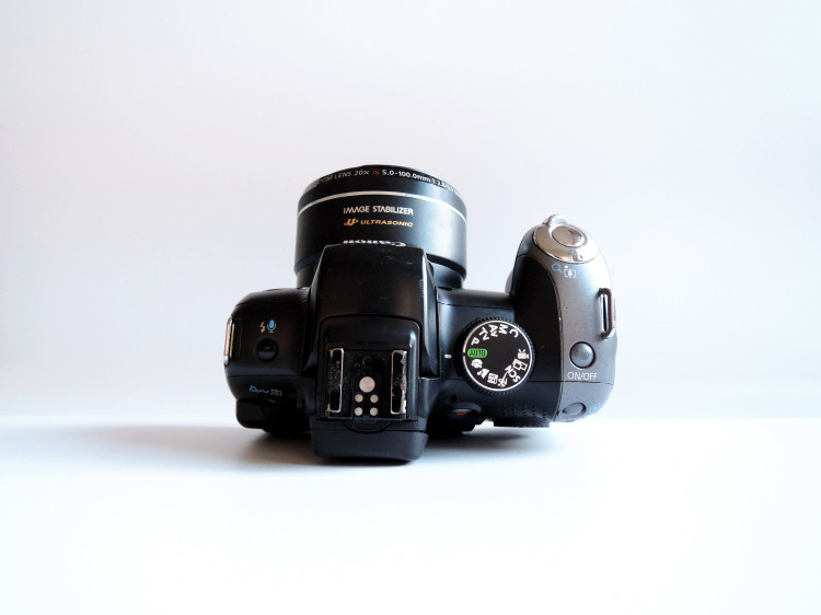 Máy ảnh kỹ thuật số lật màn hình cũ cổ điển Canon / Canon PowerShot SX10 IS - Máy ảnh kĩ thuật số máy ảnh fujifilm