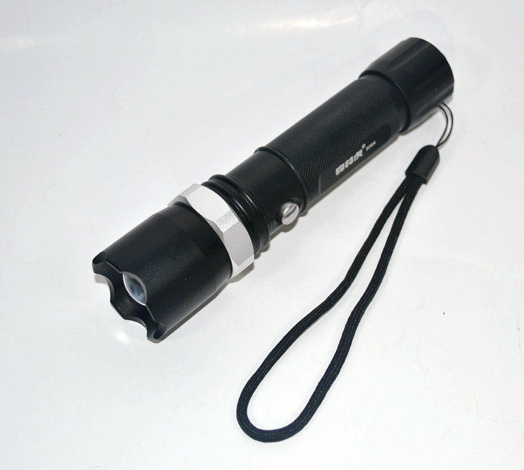 Forest Tiger 509k Intense Light Flashlight Afar 300 m zoom Outdoor Home Rechargeable Riding Mini 509KB