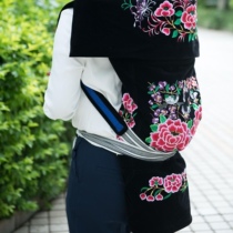 Yunnan-Guizhou-Sichuan old-fashioned infant carrier with ethnic characteristics embroidered baby carrier baby front and back baby carrier