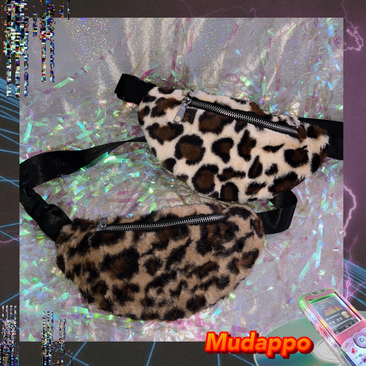 Cơn ác mộng nửa đêm 霹雳 Túi đeo chéo retro Leopard Plush Di Di Tu Cool Skate Dead Fly Shoulder Bag Eo Bag túi đeo hông chạy bộ
