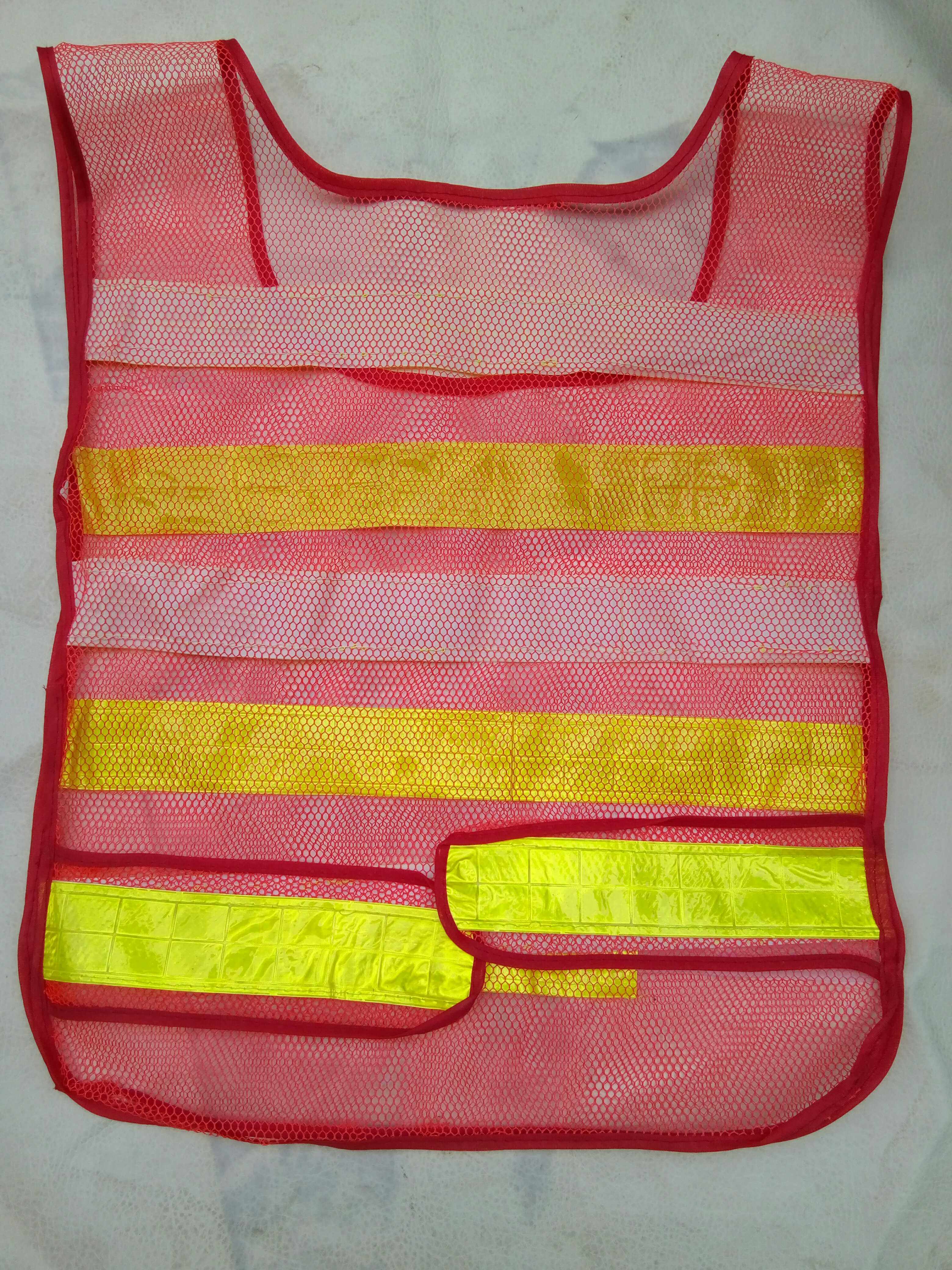 All-network breathable vest reflective vest warns the road maintenance of river cleaners wear warning reflective vest