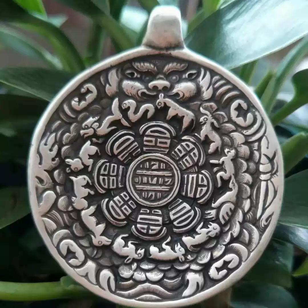 藏傳手工純銀九宮牌藏飾九宮八卦吊飾純銀吊墜吐寶獸九宮八卦牌