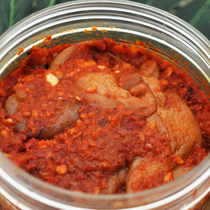 Yanbian special products North Korean ethnic group Zhengzong Ming Taiyu Sauce Spicy Fresh Mix with Leftover Fish Seed Sauce 250g ready-to-eat