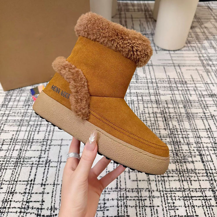 26 Autumn and Winter Style Fur-Trimmed Suede Mountaineering and Skiing Boots with Front Zipper, Fleece-Lined, Height-Increasing, Warm Snow Boots for Women 26 Autumn and Winter Style Fur-Trimmed Suede Mountaineering and Skiing Boots with Front Zipper, Fleece-Lined, Height-Increasing, Warm Snow Boots for Women