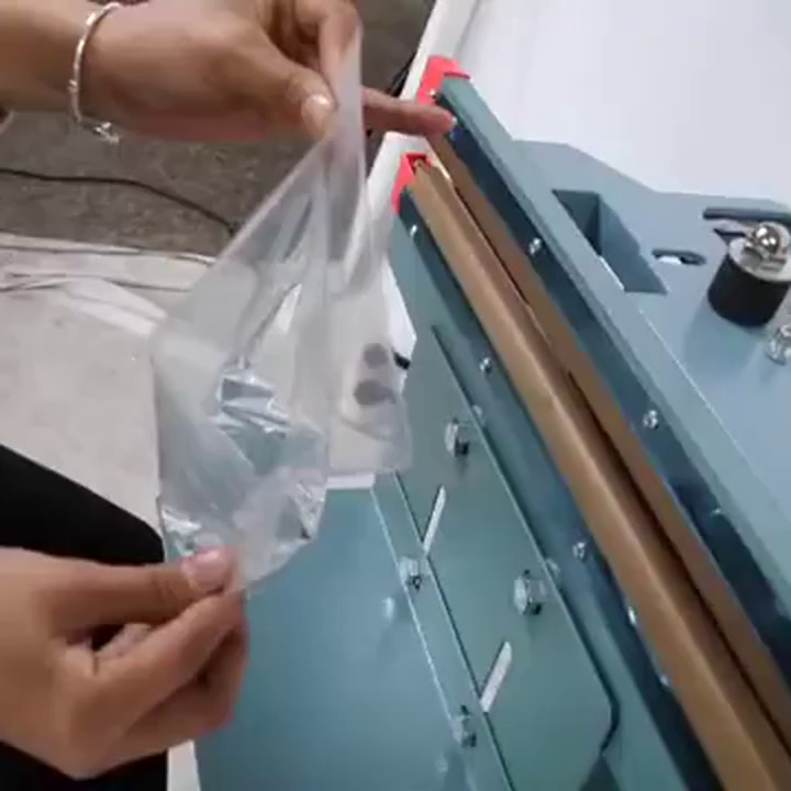 750块买个脚踩封口机。这玩意儿真能让你省下一年的零食钱？