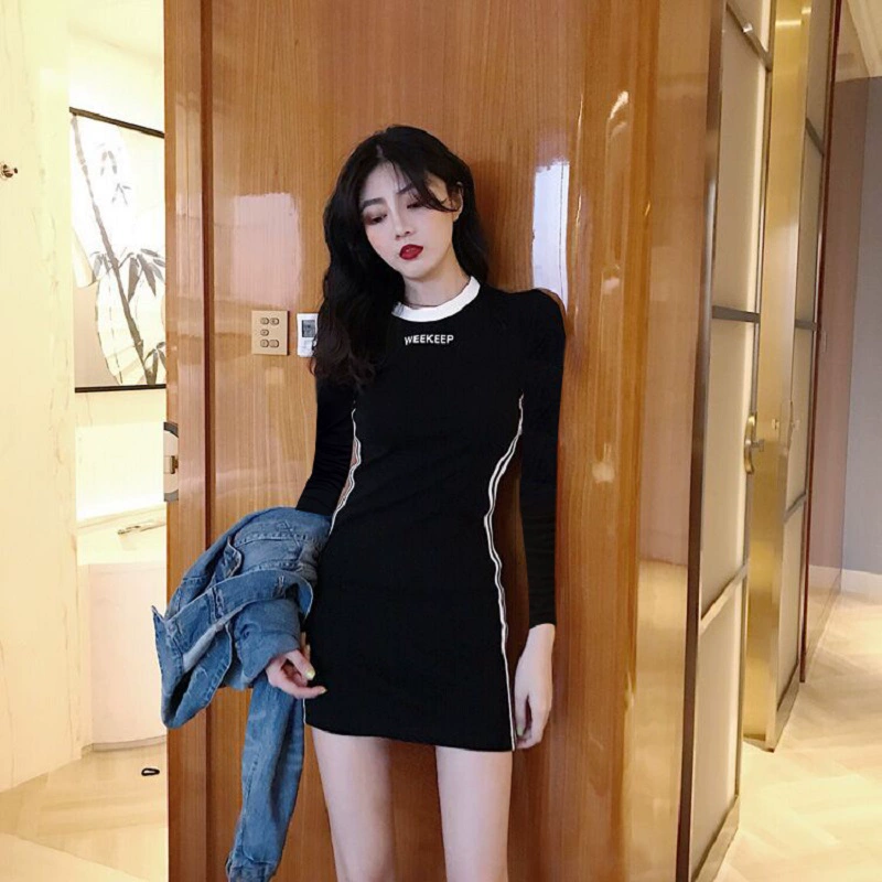 Phụ nữ mới mùa thu năm 2021 thân hình mỏng manh tính khí sexy túi hông váy bó sát ngọt ngào và cay dưới váy áo phông nữ - váy đầm