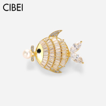 Pearl fish corsage brooch high-end ladies pin buckle 2021 New Tide summer niche original design cute