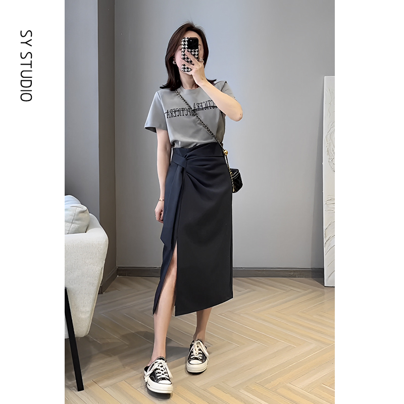 Casual Fashion Suit Women's Summer Wear New Fashion Letter Print Short-Sleeved T-Shirt Asymmetrical Skirt Two-Piece Set