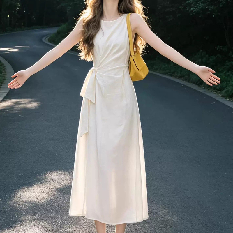 French White Sleeveless Vest Dress for Women 2026 New Summer Seaside Vacation High-End Elegant Long Dress
