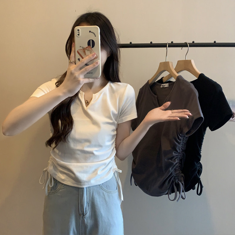 American Retro V-Neck Drawstring Waist-Cinching Short-Sleeve T-Shirt for Women, Summer Design, Regular Shoulder Fit, Niche Versatile Short Top