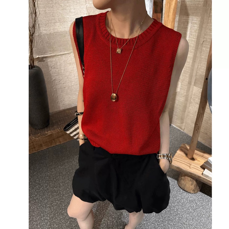 Casual Style Red Round Neck Sleeveless Ice Silk Knitted Vest for Women in Summer, Loose and Slimming, Versatile Outerwear Vest Top Casual Style Red Round Neck Sleeveless Ice Silk Knitted Vest for Women in Summer, Loose and Slimming, Versatile Outerwear Vest Top