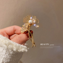 Real Gold Plated Zircon Pearl ginkgo Ginkgo Leaf Breast Needle South Korea Sector Micro Inlaid Advanced Senses Breast Flower Autumn Winter Clothing Accessories