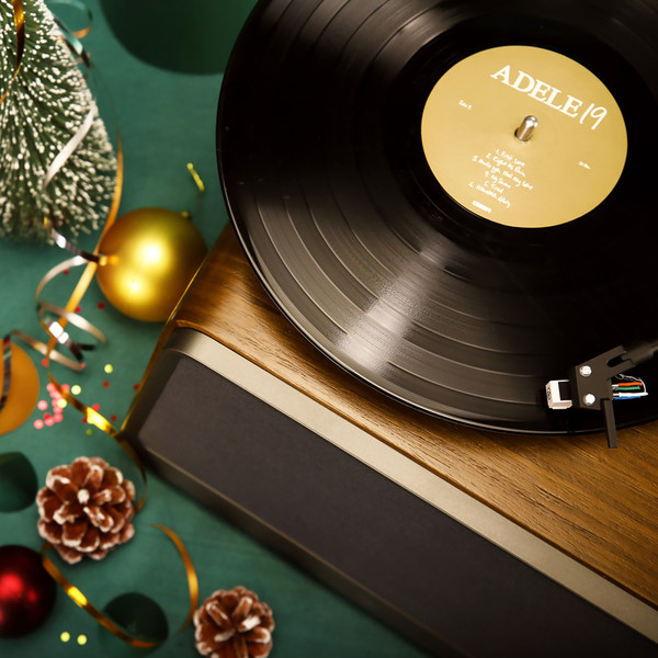 嘿哟 HYM-Seed 一体式黑胶智能音响 天猫优惠券折后￥3199包邮（￥3699-500）可12期0息