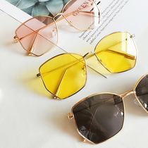 Men and women fashion butterfly box sun glasses personality Net red irregular sunglasses street shot Joker metal sunglasses