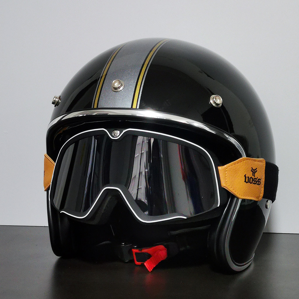 Oversized helmets for big heads! 4xl half-helmet, 67cm. a must-have for motorcycle riders! Oversized helmets for big heads! 4xl half-helmet, 67cm. a must-have for motorcycle riders!