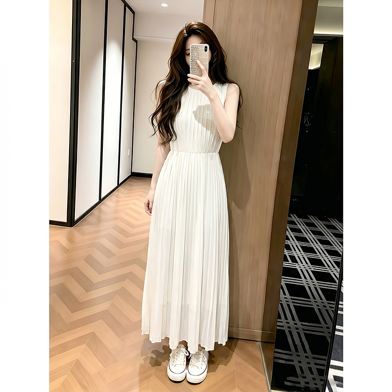 Q Round-Neck Sleeveless Pleated Dress for Women, Waist-Cinching, Long, Draping, Pleated, 2026, Gentle and Elegant, Versatile for Commuting Q Round-Neck Sleeveless Pleated Dress for Women, Waist-Cinching, Long, Draping, Pleated, 2026, Gentle and Elegant, Versatile for Commuting
