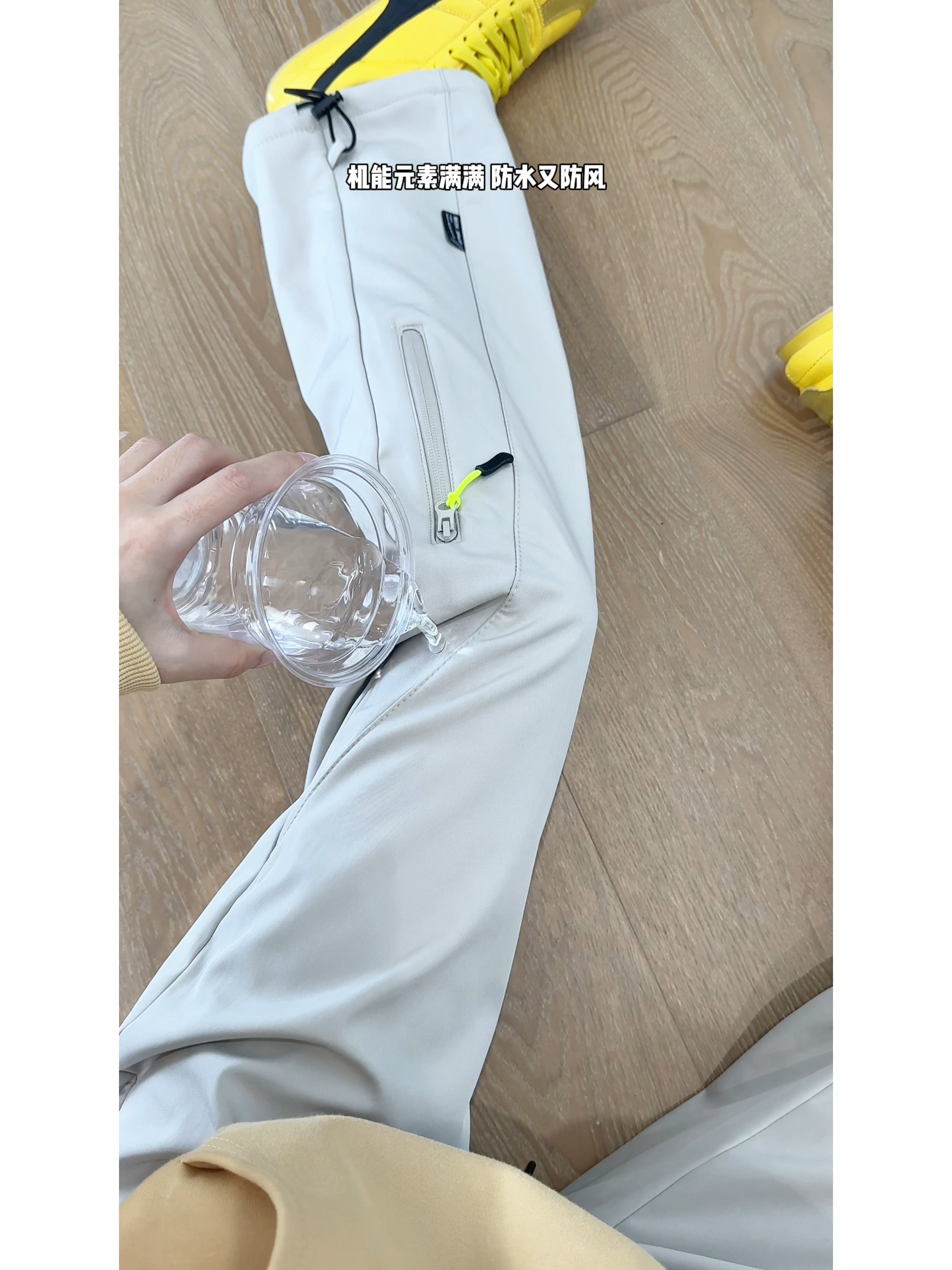 American-Style Ski Pants, Northeast Cold-Proof Fleece-Lined Outdoor Pants, Men's and Women's Autumn and Winter Windproof and Waterproof Outdoor Mountaineering Work Pants