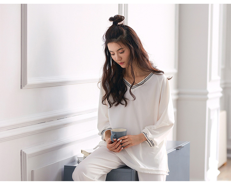 Bellow xuân chín điểm tay áo nữ đồ ngủ gợi cảm V-cổ nữ dịch vụ nhà phiên bản Hàn Quốc của bộ đồ cotton thoải mái lỏng - Bên ngoài ăn mặc áo thể thao nữ