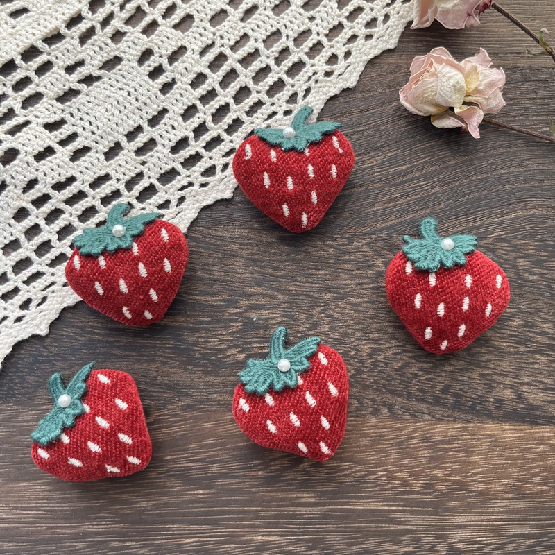Spring Picking Garden·Picking Small Strawberries in a Basket·Forest-Style Handmade Strawberry Brooch for Clothes, Bags, Hats, and Accessories
