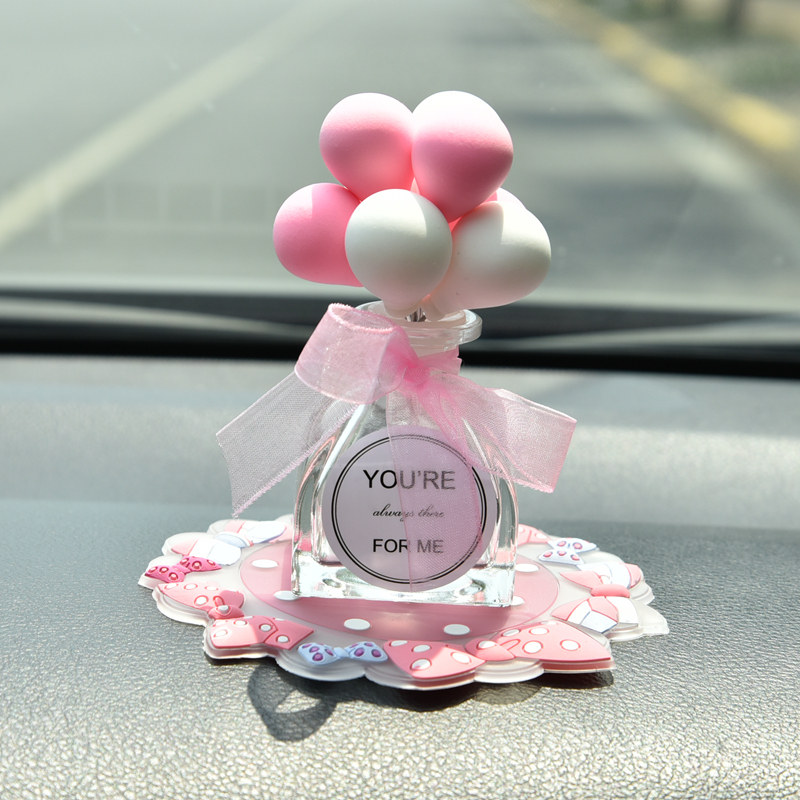 Car perfume seat Sue White Balloon On-board Pendulum in car Adorable Creative Instrument Desk Car Perfume Bottle