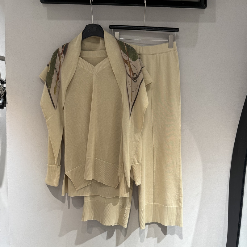 European Station 2026 Early Autumn New Fashion V-Neck Jacquard Shawl Knit Sweater + Elastic Waist Slim-Fit Pants Set 6353