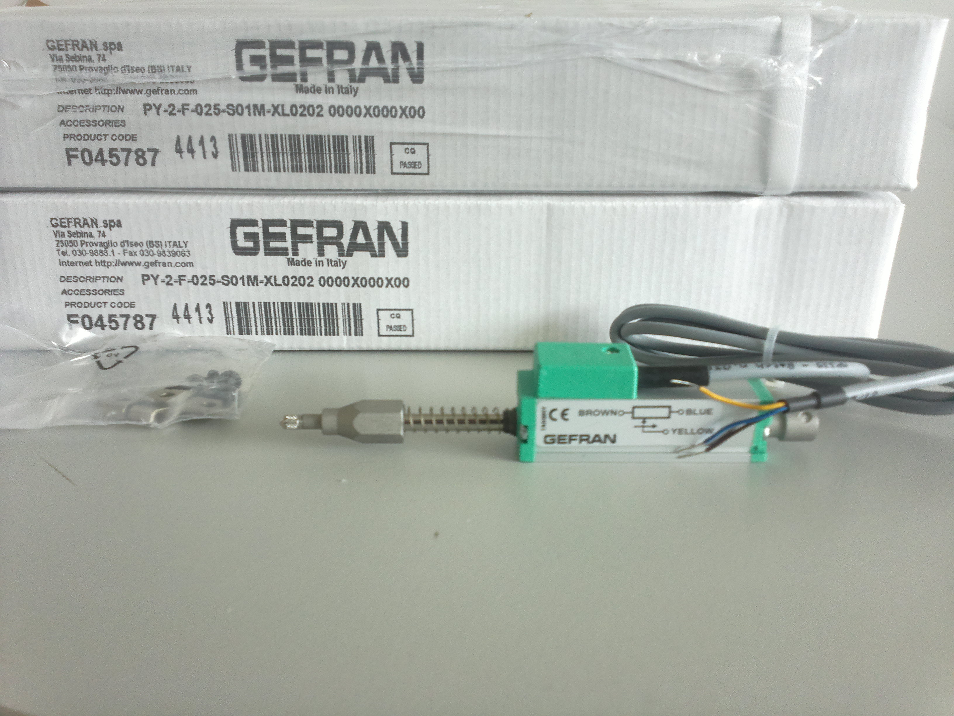 Brand new original installation GEFRAN Jeforen PY-2-F-025-SO1M PY-2-F-050-SO1M hostages for a year
