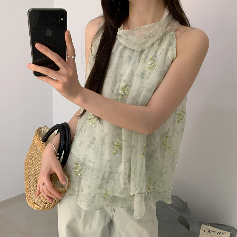 French-Style Floral Print Sleeveless Ribbon Blouse for Women, 2026 Summer New Thin Top, Fashionable and Ethereal Blouse