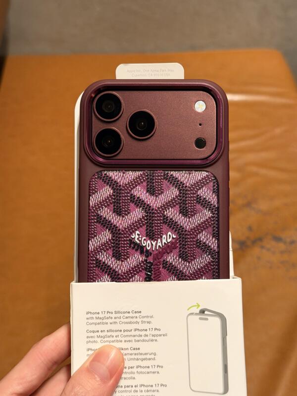 【Same as on Xiaohongshu】Goya Dog Tooth Case for Apple 18 Pro Max, 18 Pro Magnetic Shockproof, Wear-Resistant, 17 Pro Max Dirt-Resistant Stand Protective Case