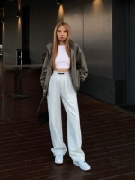 Белая серая маленькая модель плюс бархат