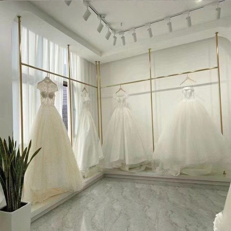 顶天立地展示架：男女装店必备，打造高档陈列新风尚！🌟