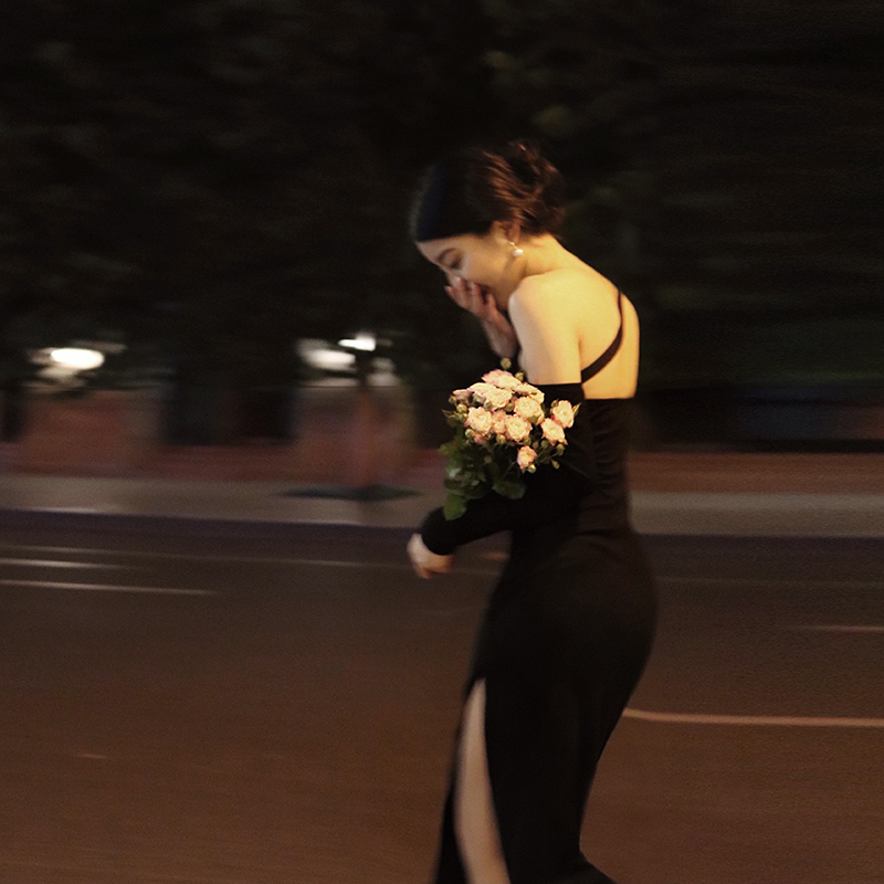 Dress dress in autumn new sexy exposed shoulder open fork long sleeve long dress feminine waist dress