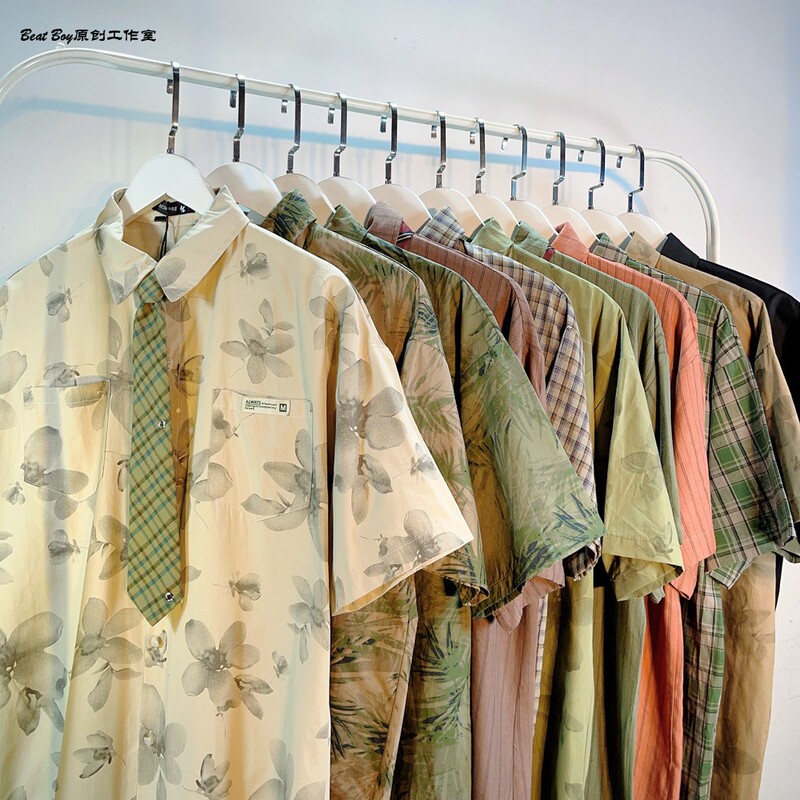 Vintage Baroque Retro Floral Short-Sleeved Shirt for Men and Women, Niche Hong Kong Style Chic Tie Shirt