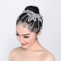 Серая серебряная бабочка