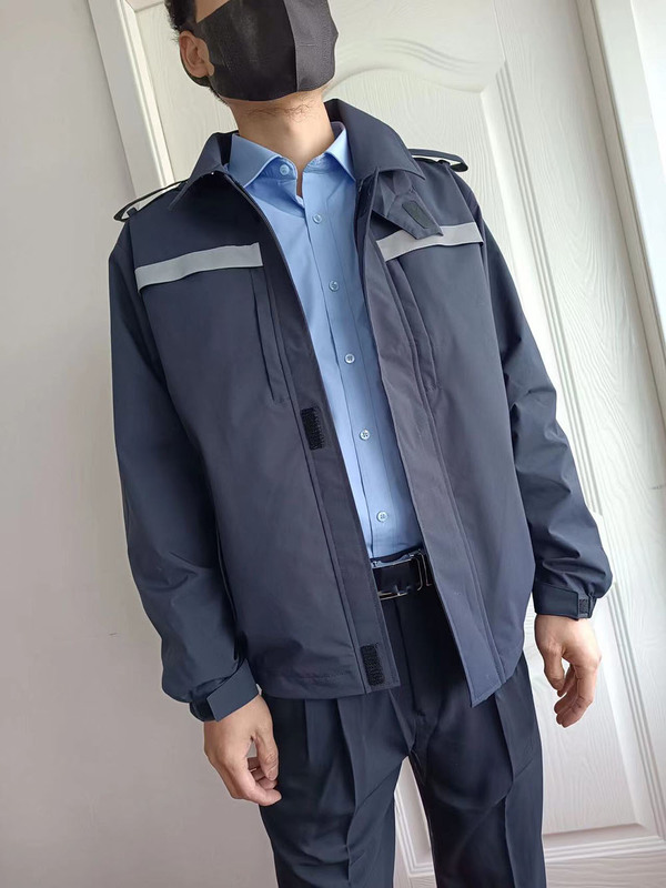 Authentic Reflective Strip Commuter Jacket for Men, Spring and Autumn Outdoor Duty Hong Kong Style Workwear Pilot Jacket with Velcro Authentic Reflective Strip Commuter Jacket for Men, Spring and Autumn Outdoor Duty Hong Kong Style Workwear Pilot Jacket with Velcro