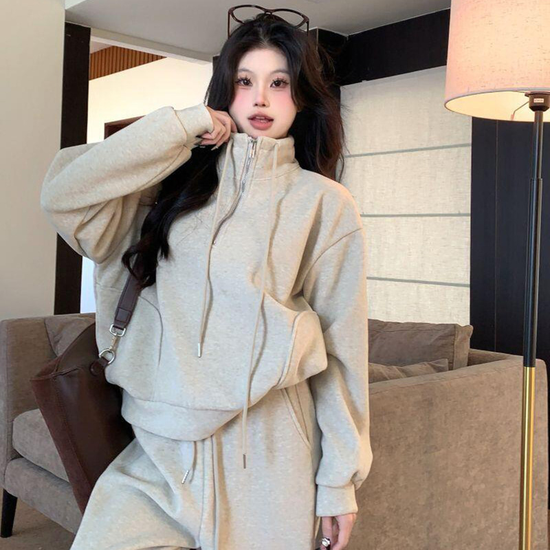 High-End Cashmere Sports Suit for Women, Autumn and Winter Loose Fashion Fleece-Lined Thickened Sweatshirt and Wide-Leg Pants Casual Two-Piece Set