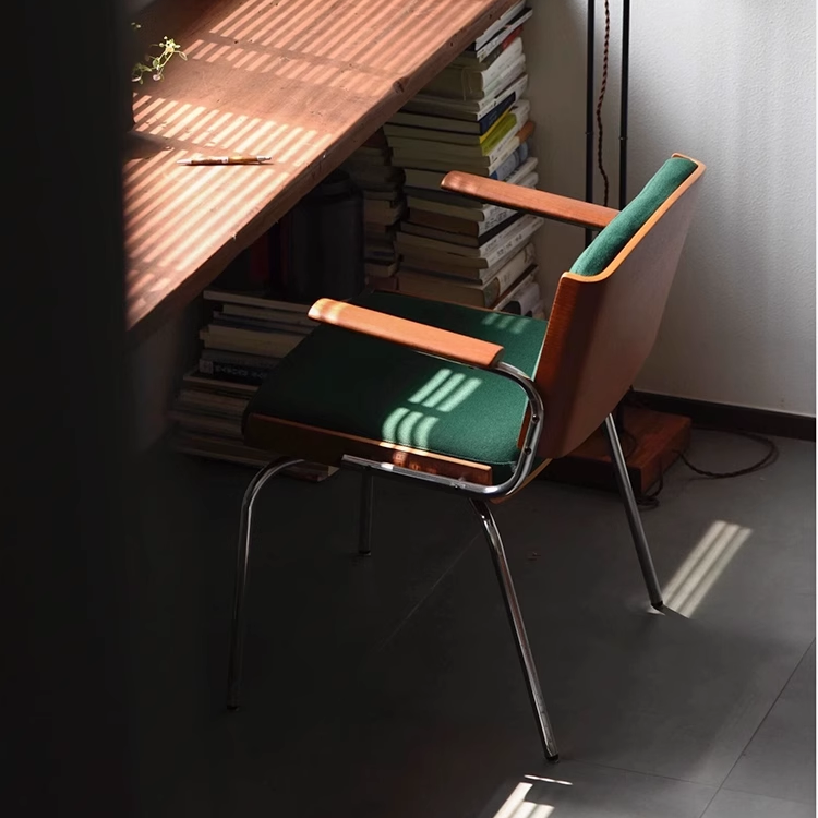 英国品质宝宝餐椅：让用餐时光更加舒适