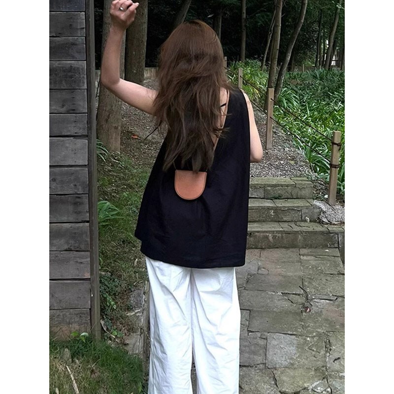 Loose Old Money Style Black Sleeveless Linen Shirt for Women, V-Neck Backless Top, Ramie Babydoll Tank Top for Summer