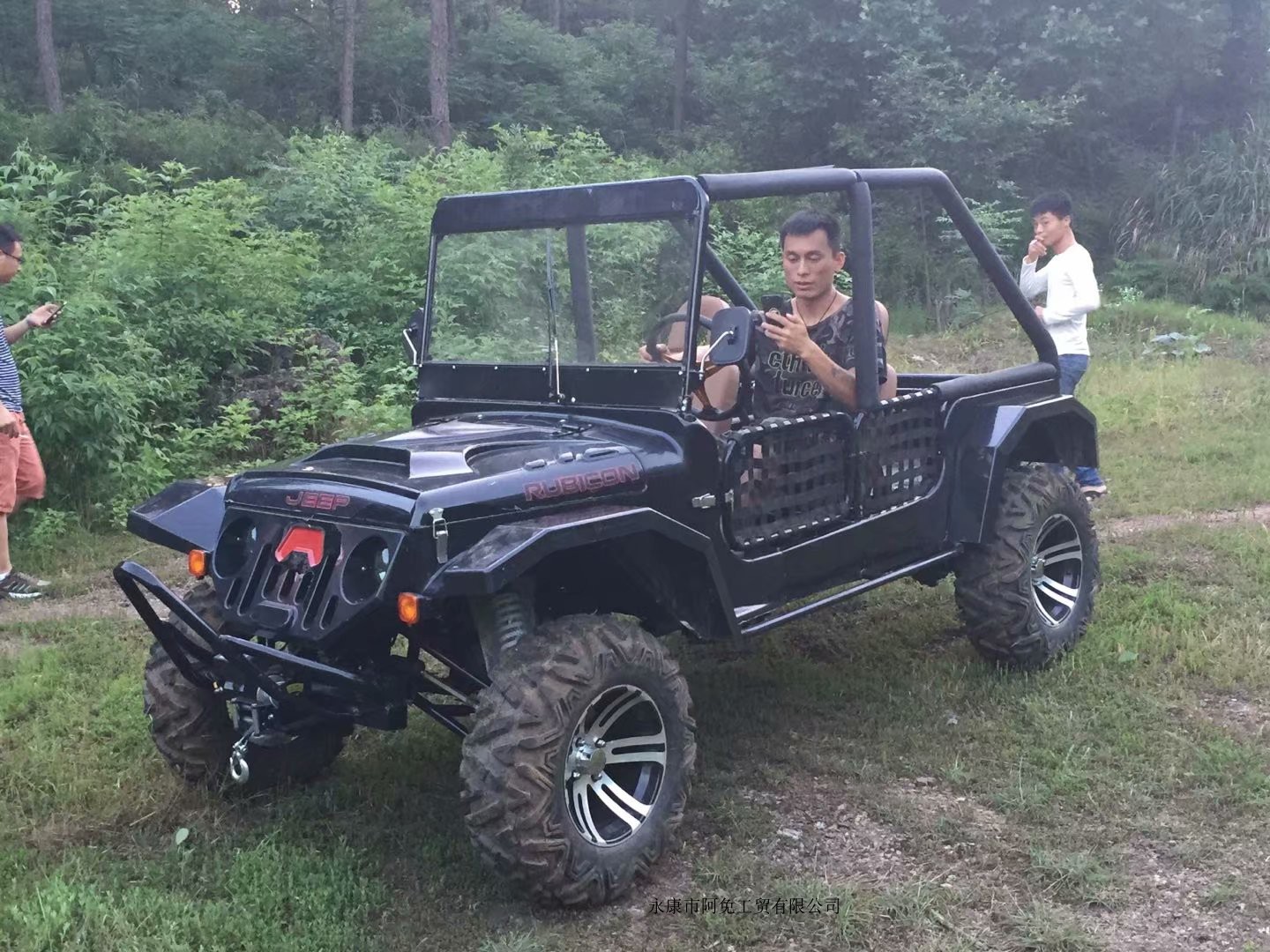 Xe mô tô xăng mới Wrangler Jeep tất cả các địa hình off-road karting bốn bánh lái xe máy tốc độ vô cấp utv xe máy điện cho trẻ em