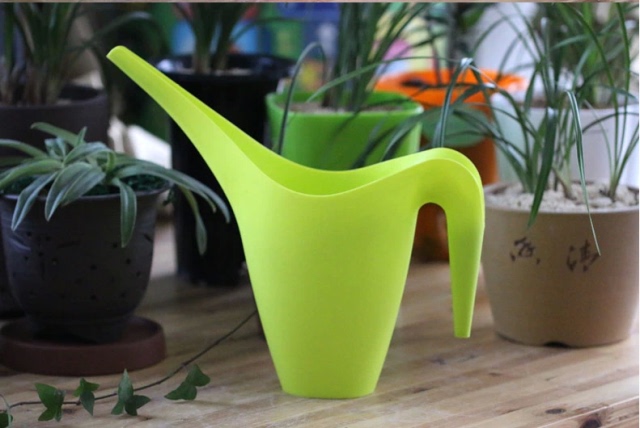 Ikea's Brand New Pp Thickened 1.8L Watering Can in Large and Small Sizes