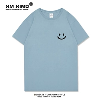 Упрямое смайливое лицо дым