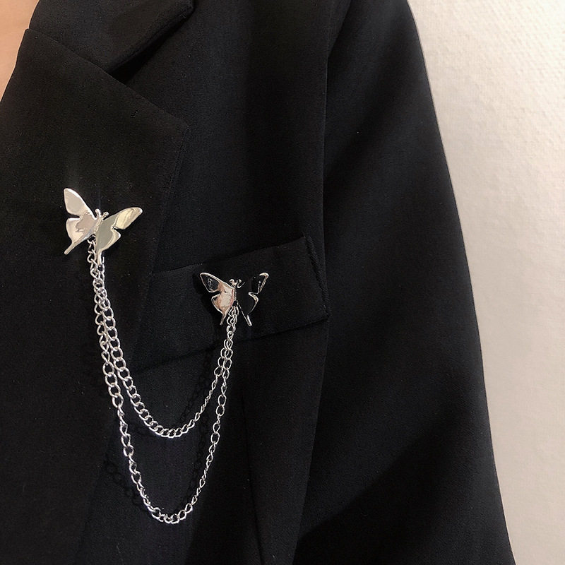 In Tide Personality Metal Butterfly Chain Brocky Female Little Flow Super Needle Brast Clothing Accessories