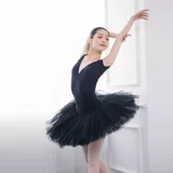 Маленькая жасмин с короткими рукавами.