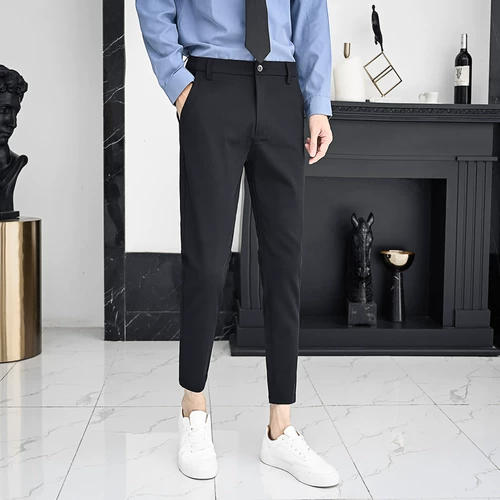 Утепленные штаны, трендовый пиджак классического кроя