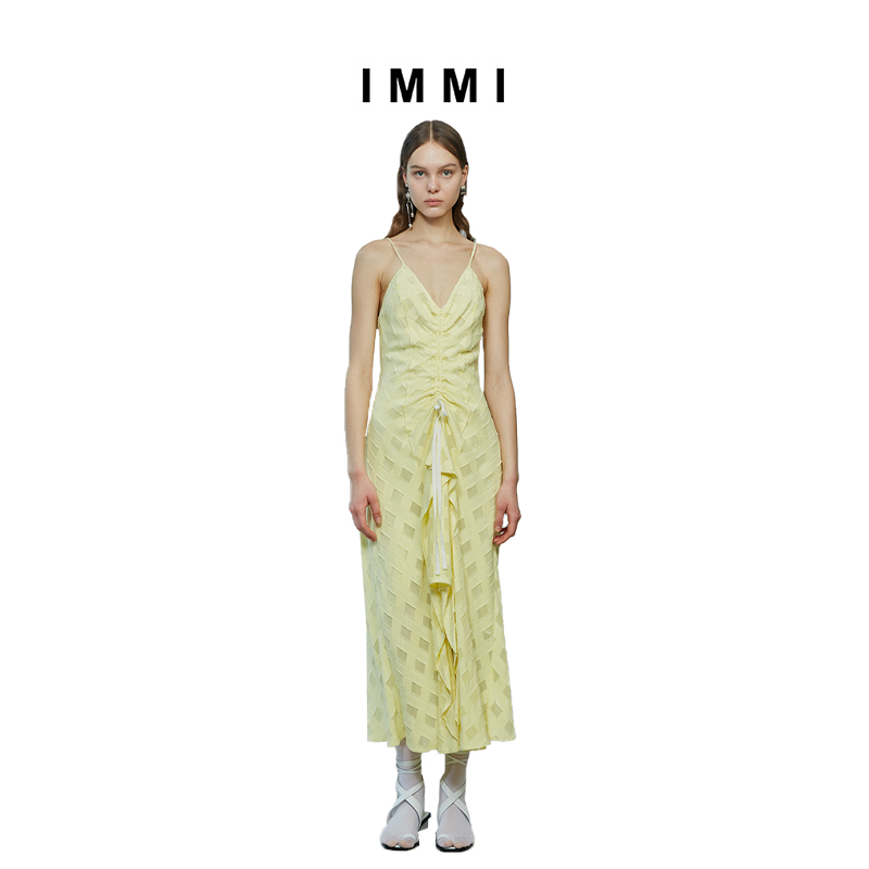 (designer brand IMMI) goose yellow plaid snowspun pumping rope pendant with skirt 191DS038B