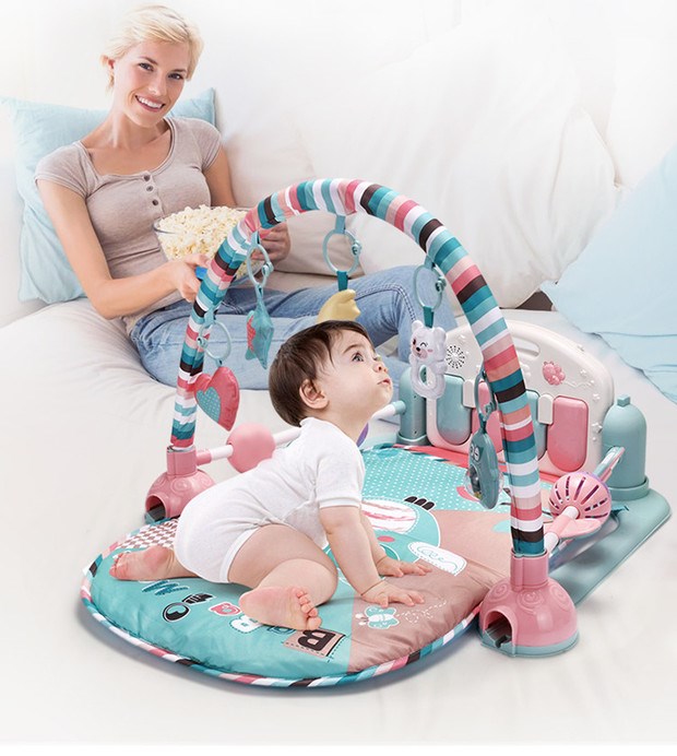 Bộ quà tặng sơ sinh mùa xuân và mùa hè cho bé - Bé bò / Học cách đi bộ / Thể dục đồ chơi cho bé 1 tuổi